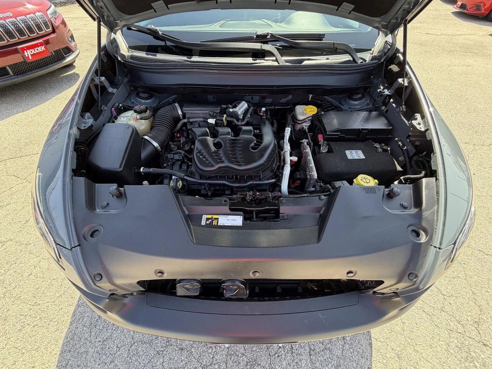 Used 2015 Jeep Cherokee Trailhawk w/ Cold Weather Group image 23