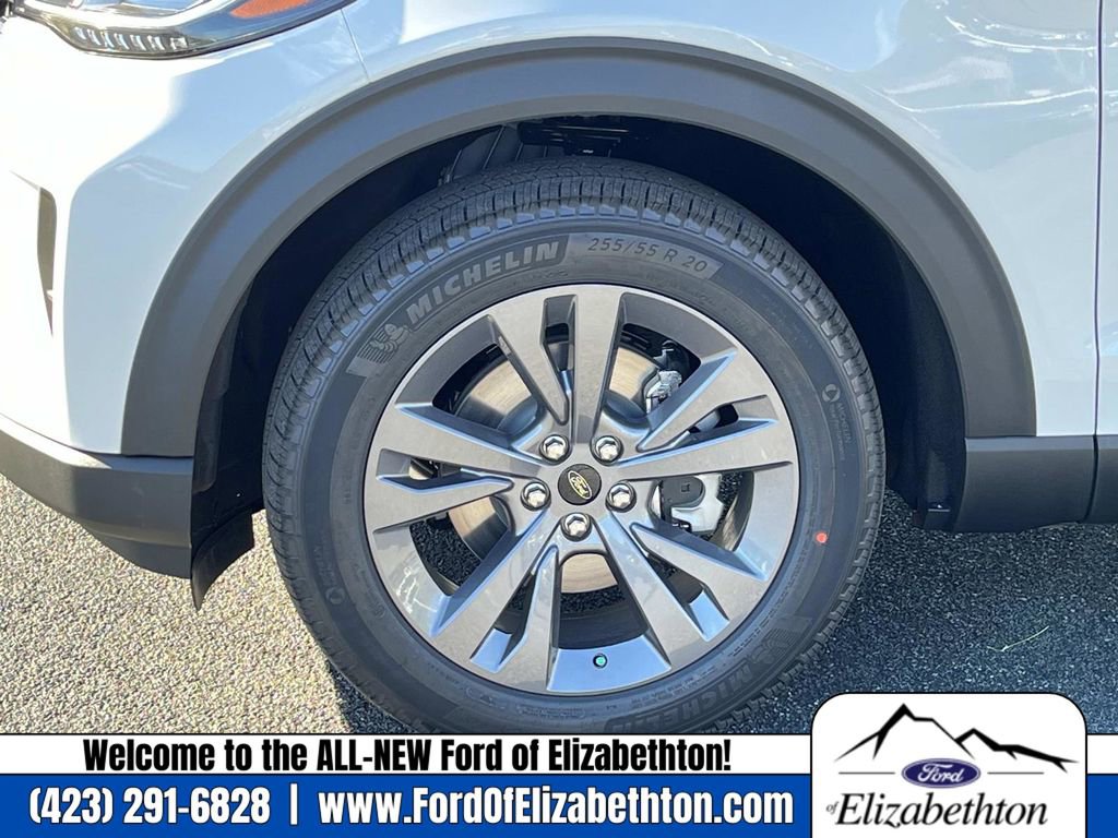 New 2026 Ford Explorer Active image 11