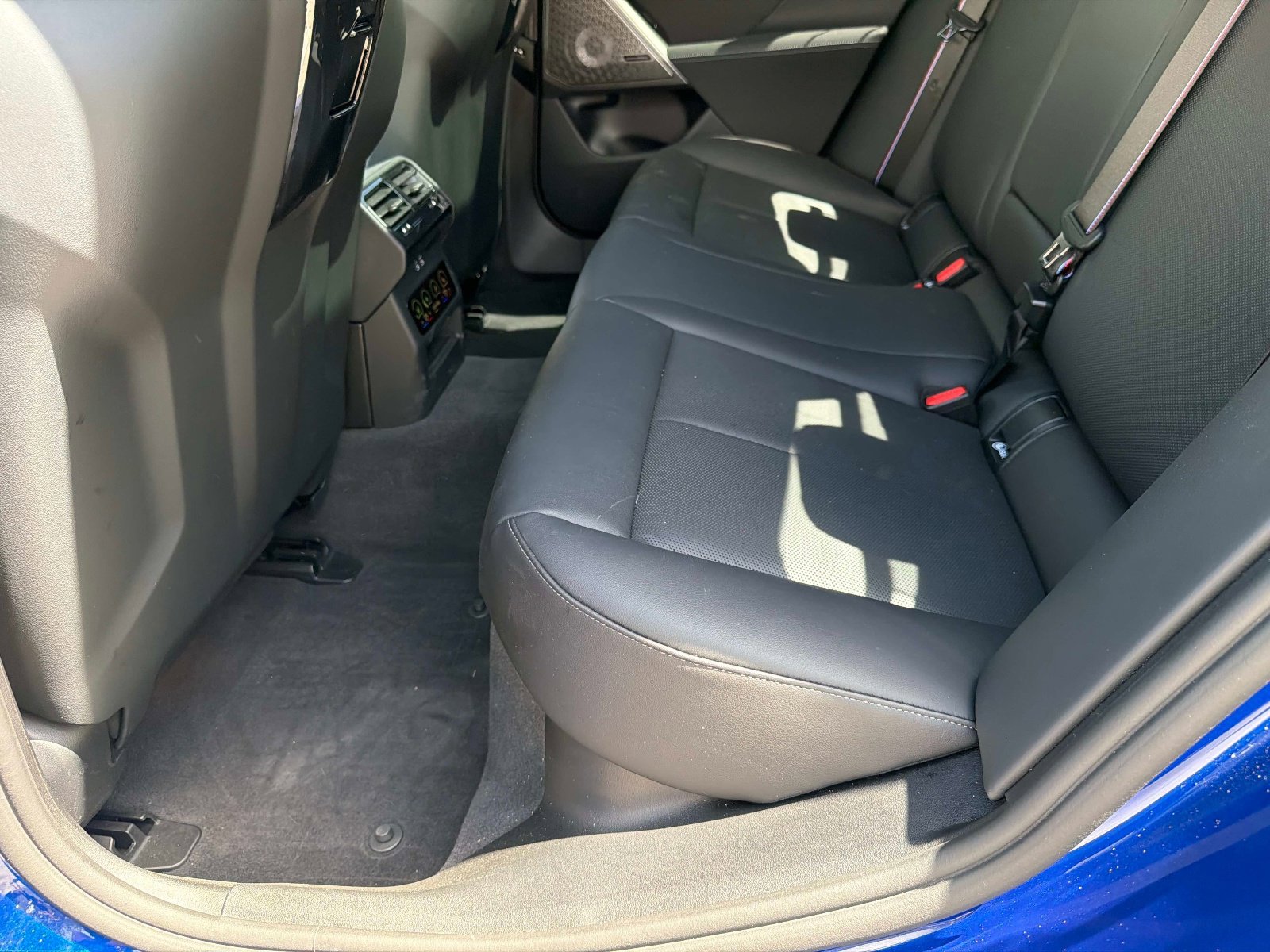 Used 2025 BMW M5 image 31