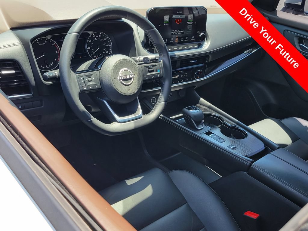 Used 2023 Nissan Rogue SL w/ SL Premium Package FWD image 5