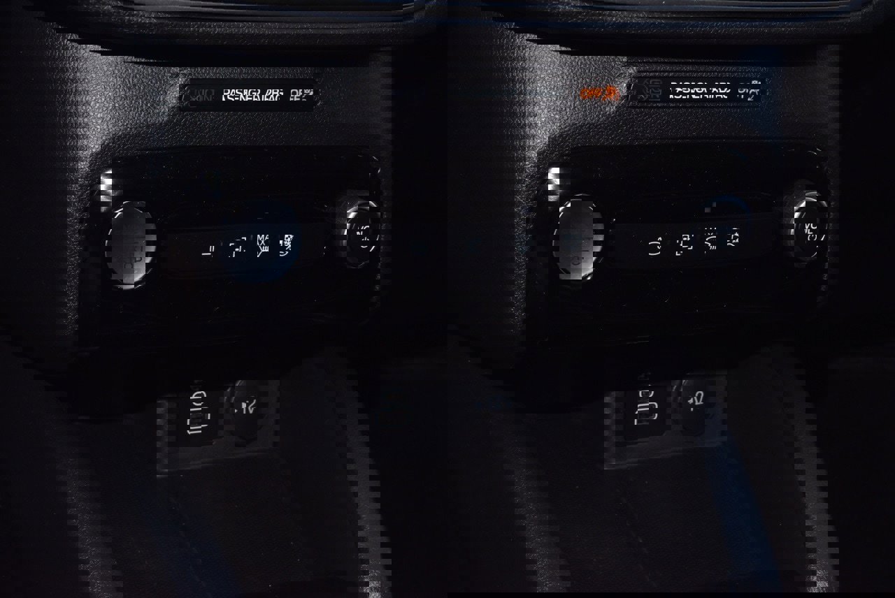 Used 2024 Ford Escape SE image 29