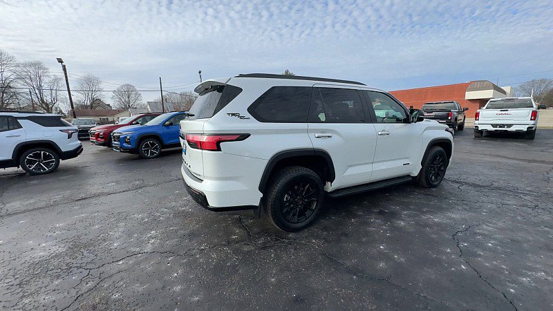 Used 2025 Toyota Sequoia Limited image 8