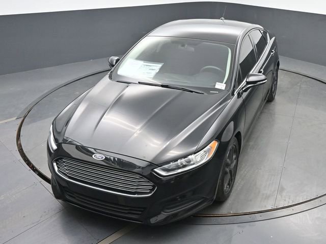 Used 2016 Ford Fusion SE w/ SE Cold Weather Package image 38