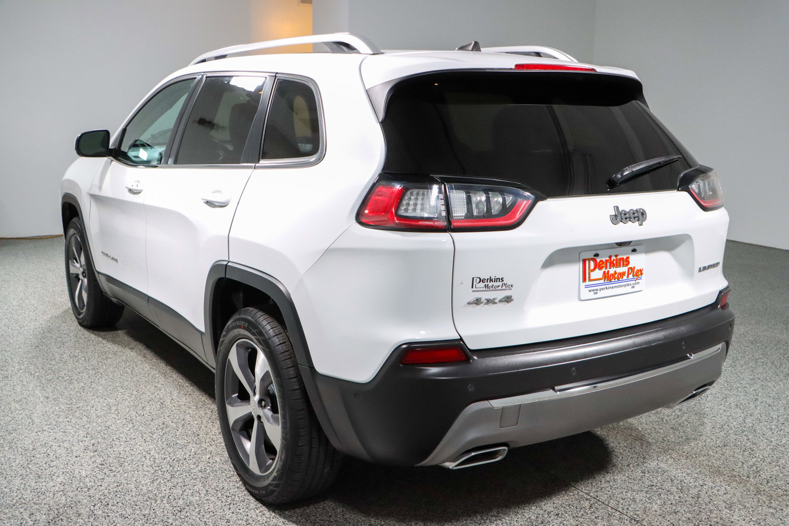 Used 2021 Jeep Cherokee Limited image 9