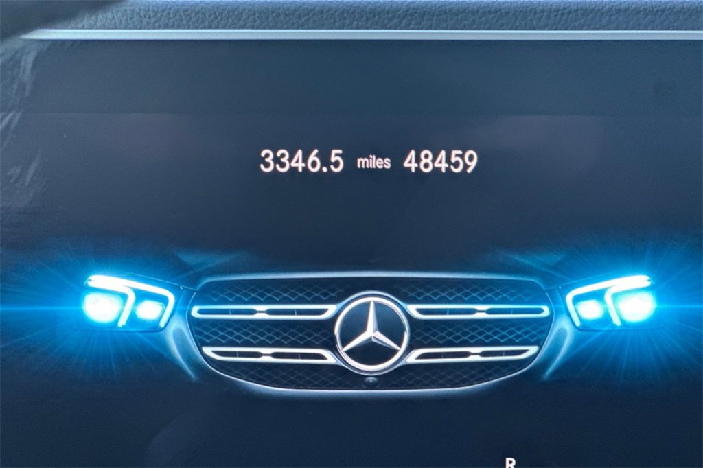 Used 2022 Mercedes-Benz GLS 450 4MATIC image 28