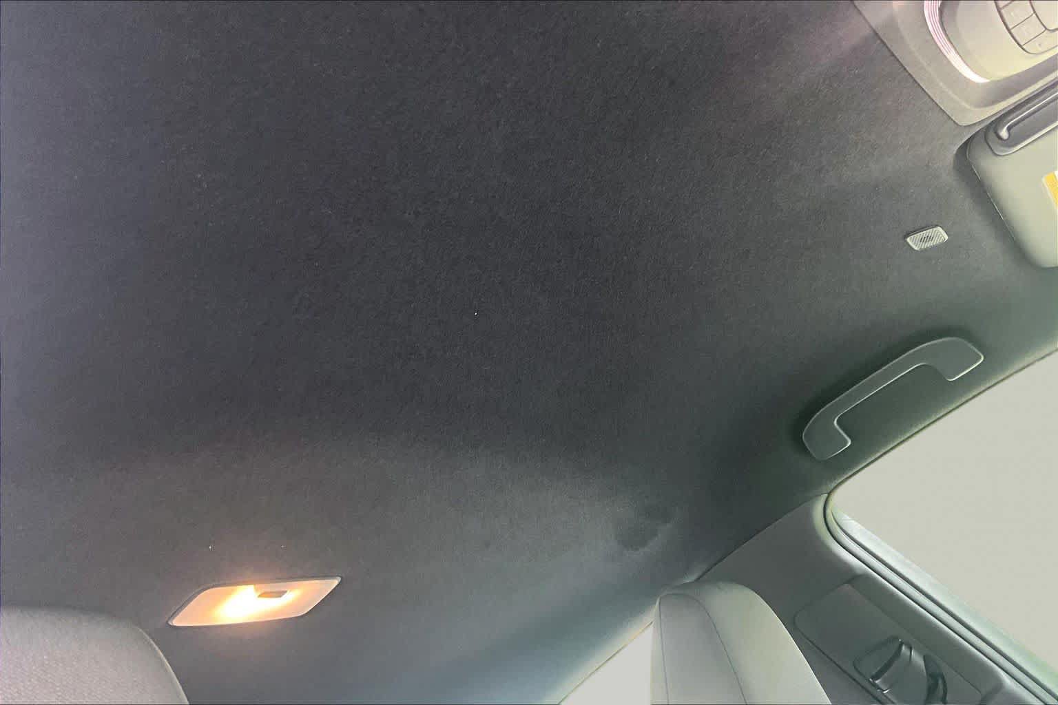 Used 2026 Toyota Corolla SE FWD image 14