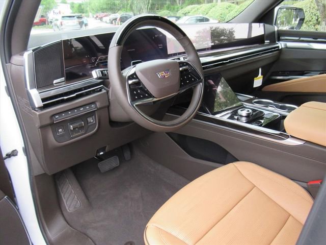 New 2026 Cadillac Escalade Luxury w/ LPO, Radiant Package AWD/4WD image 17