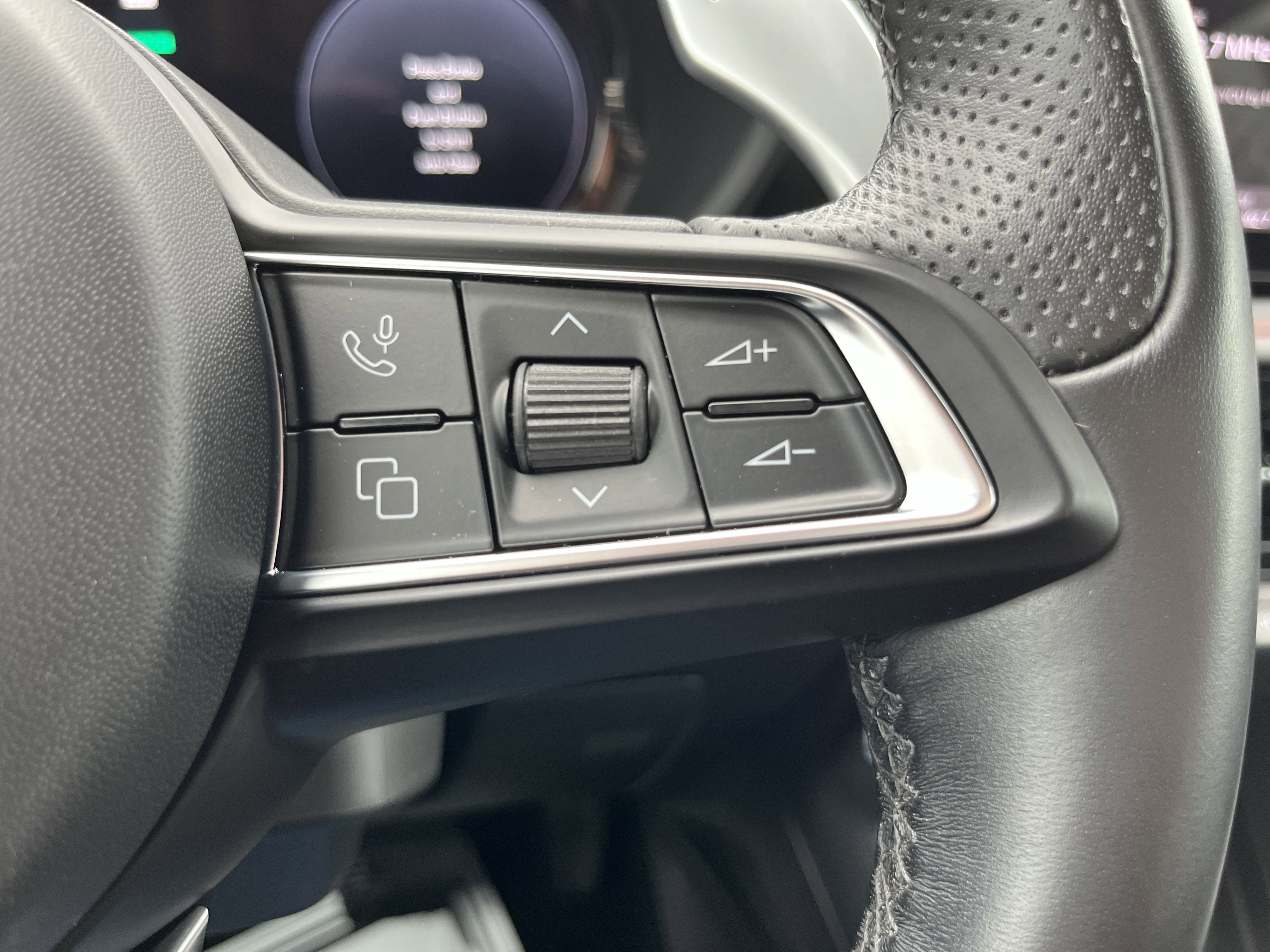 Used 2024 Dodge Hornet R/T w/ Tech Pack w/o Parking image 23