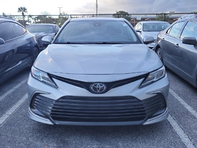Used 2024 Toyota Camry LE w/ Convenience Package FWD image 2