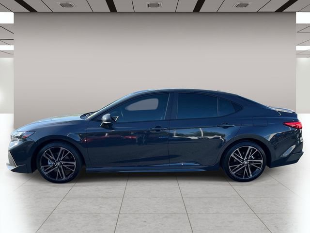 Used 2025 Toyota Camry XSE FWD image 7