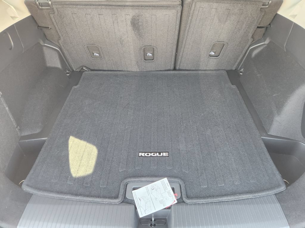 Used 2025 Nissan Rogue SV FWD image 23