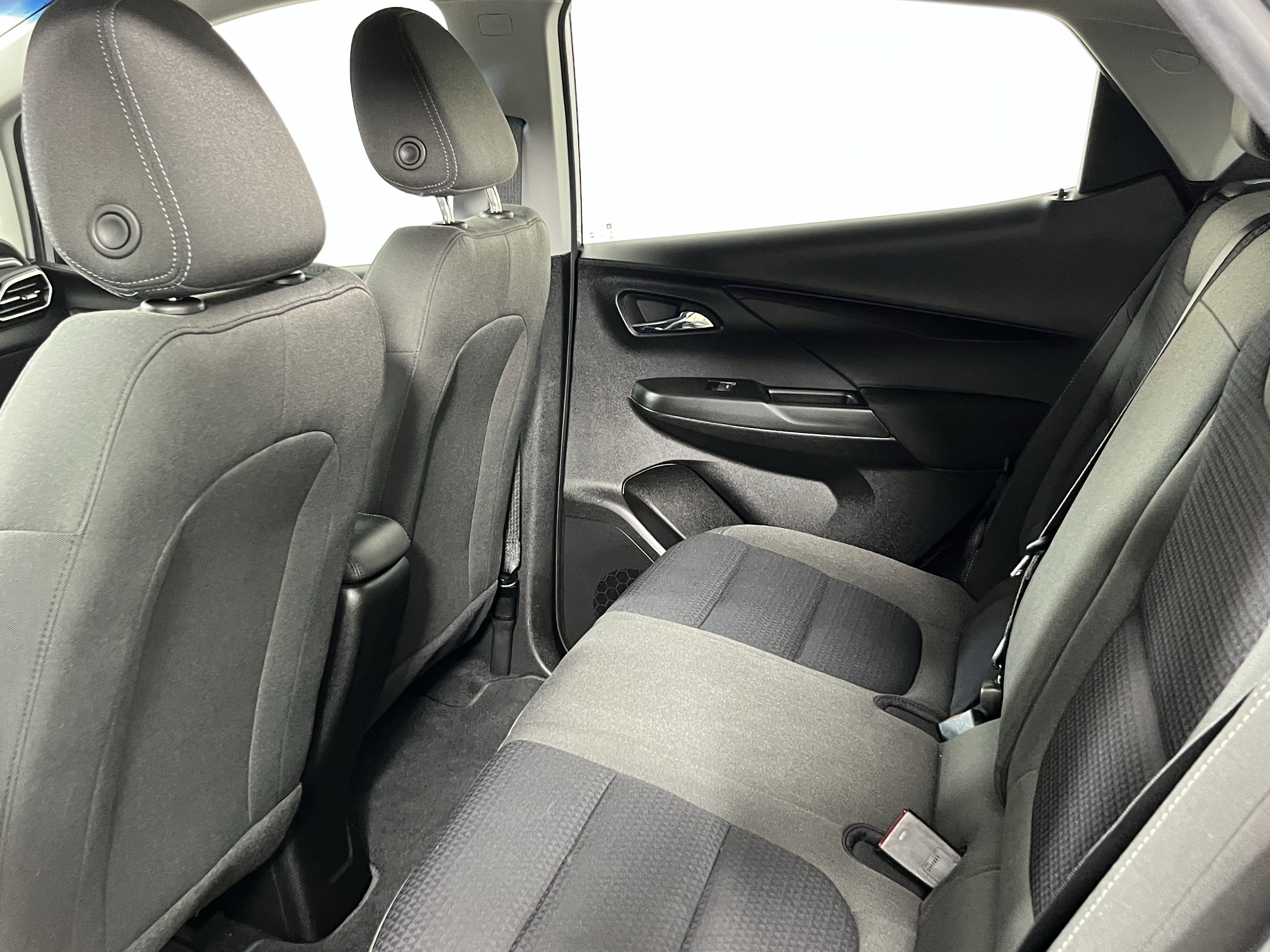 Used 2022 Chevrolet Bolt LT image 12