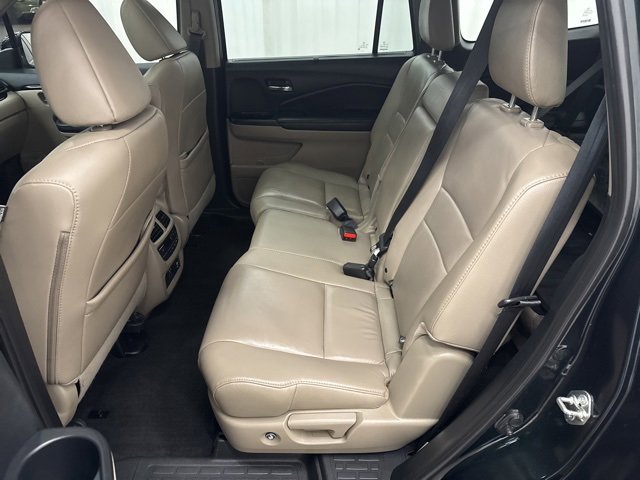 Used 2020 Honda Pilot Touring image 8