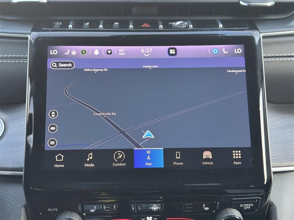 Used 2023 Jeep Grand Cherokee Limited image 17