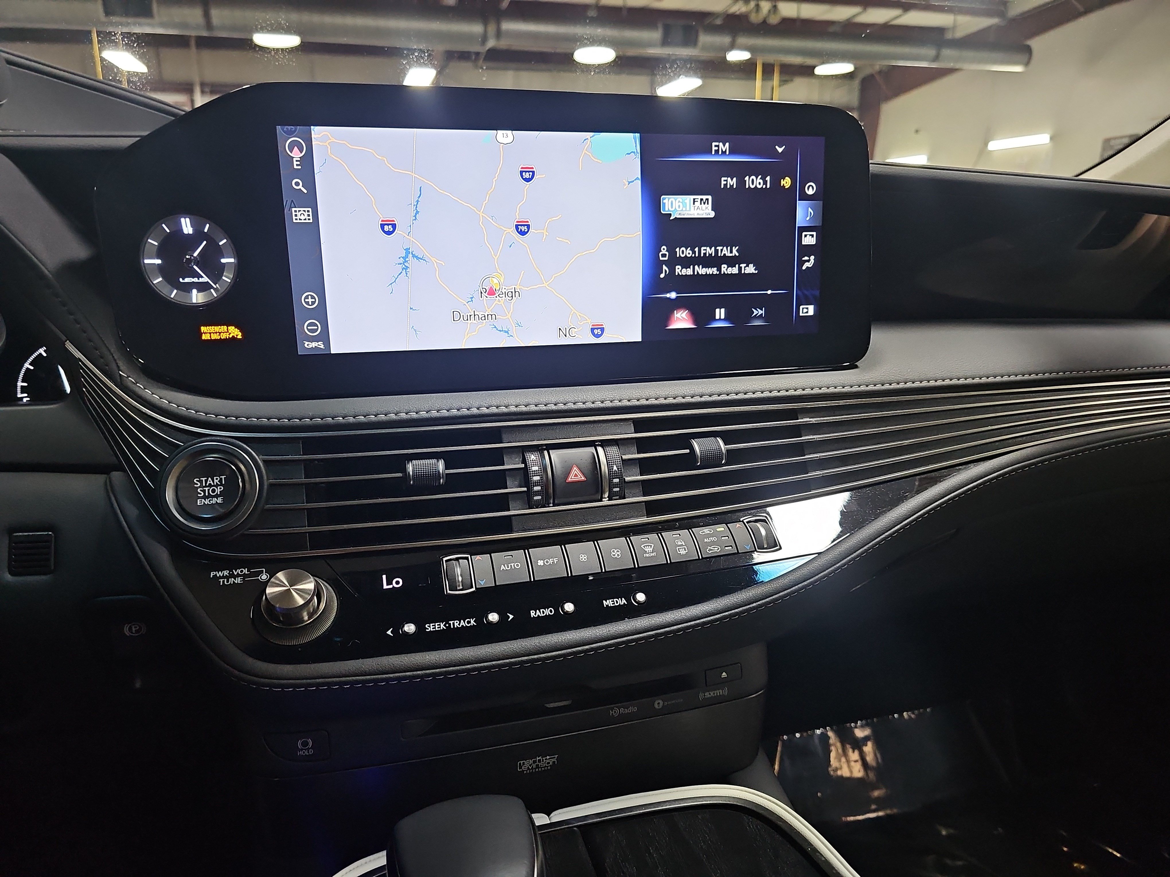 Used 2022 Lexus LS 500 RWD image 20