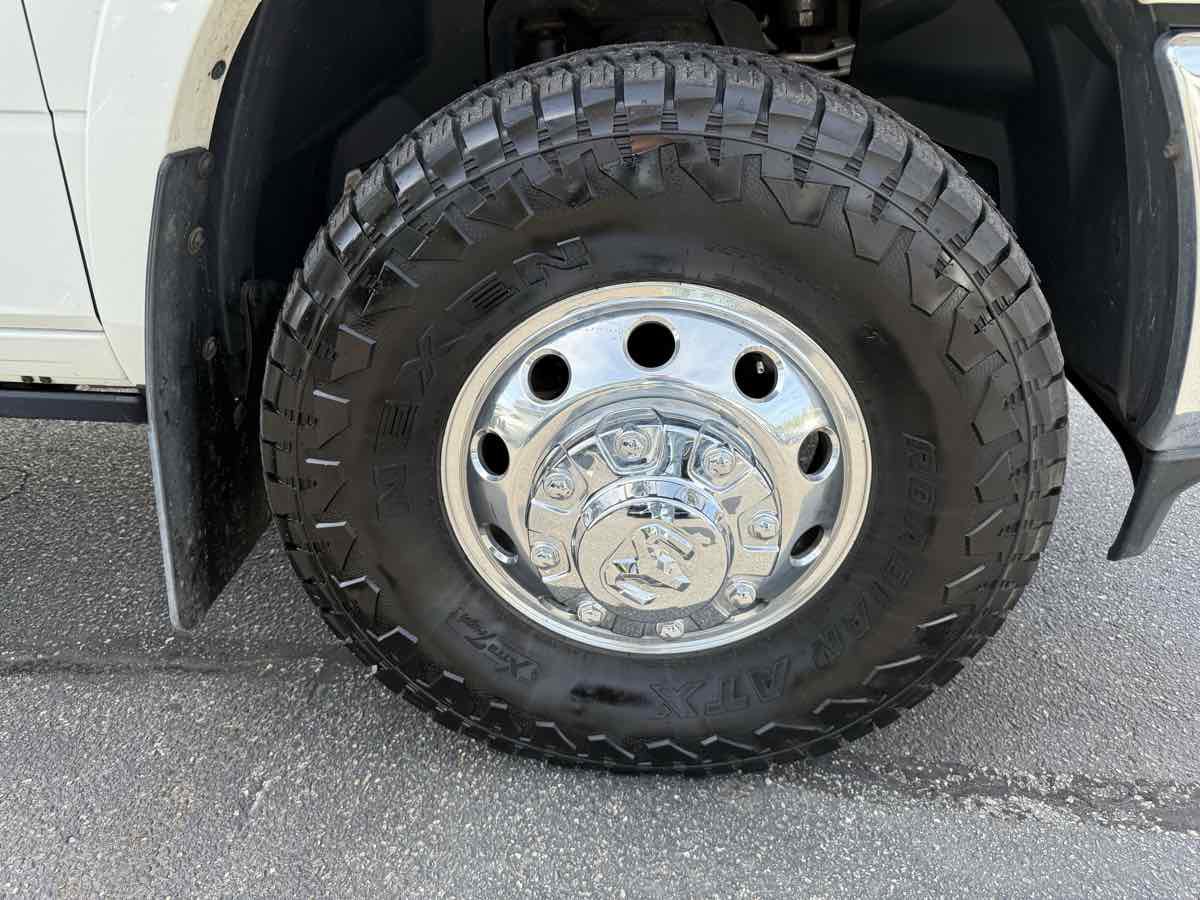 Used 2019 RAM 3500 Limited w/ Max Tow Package AWD/4WD image 6