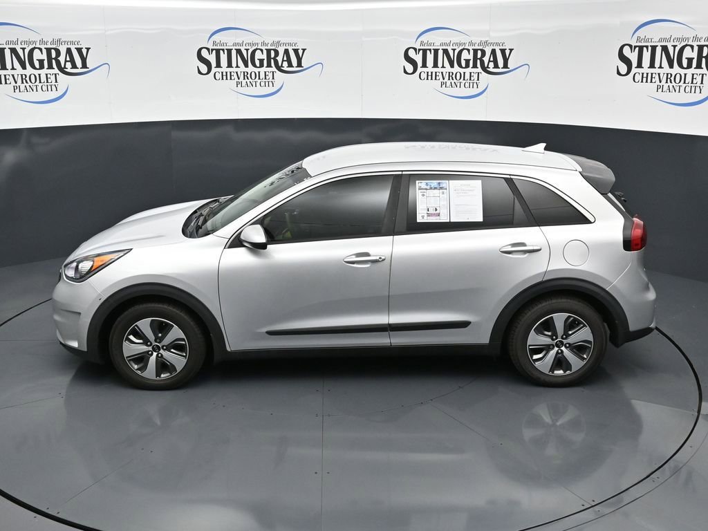Used 2018 Kia Niro FE image 12