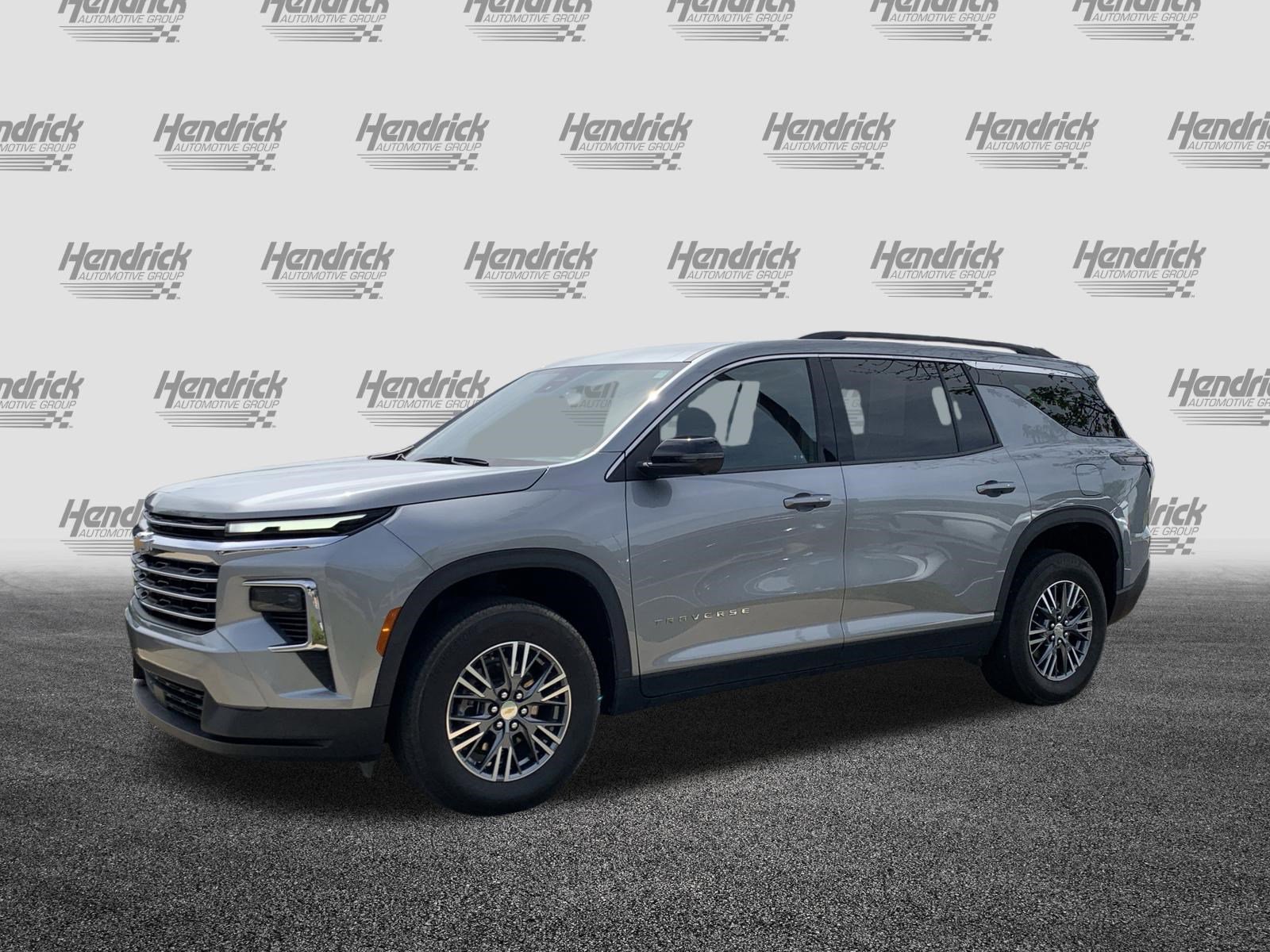 Used 2024 Chevrolet Traverse LT image 5