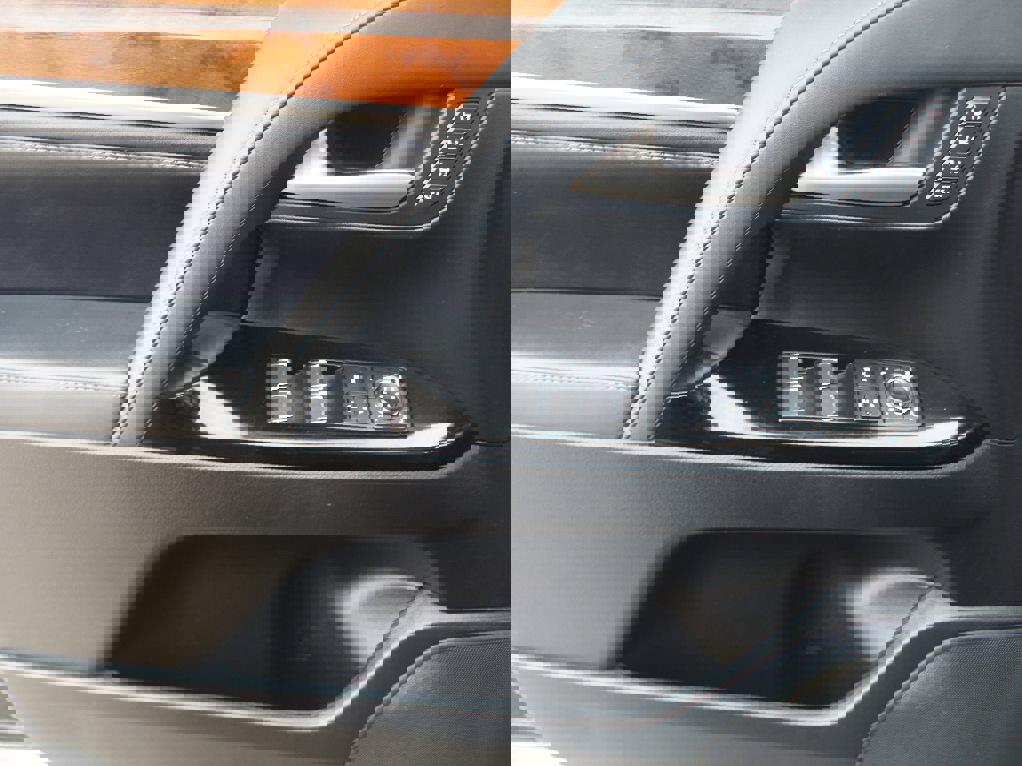 Used 2020 Lexus LX 570 4WD w/ Luxury Package image 29