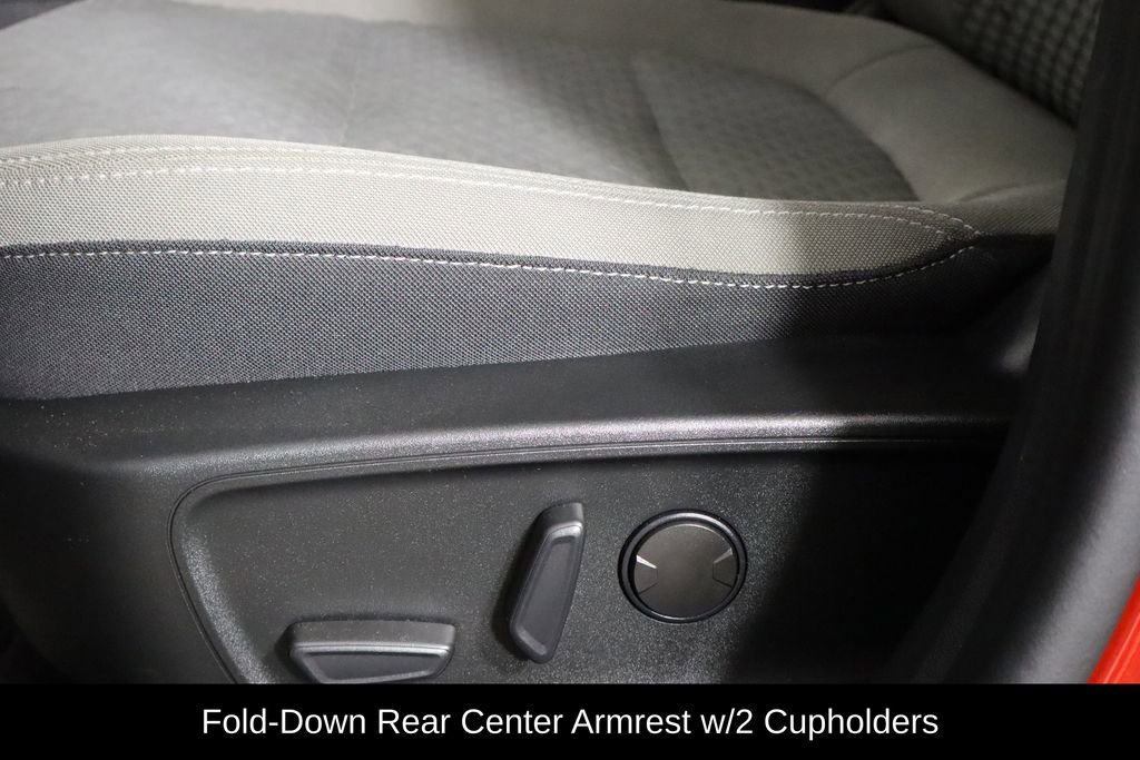 Used 2022 Ford Escape SE w/ SE Sport Appearance Package FWD image 23