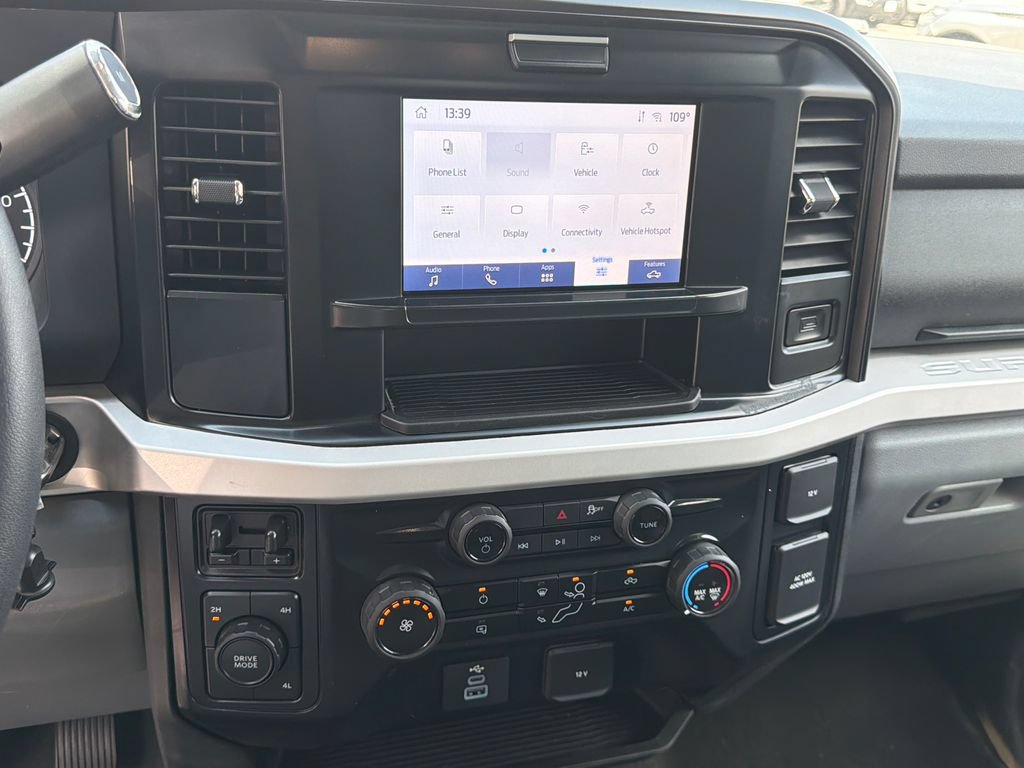 Used 2025 Ford F250 XLT AWD/4WD image 27