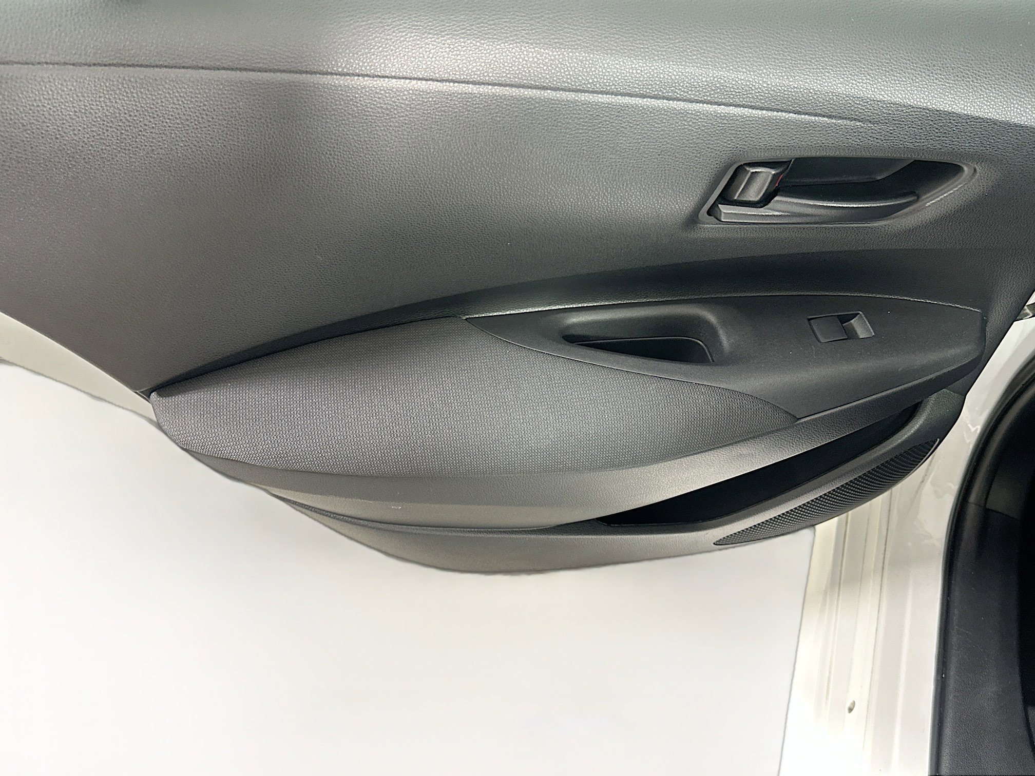 Used 2024 Toyota Corolla LE FWD image 24