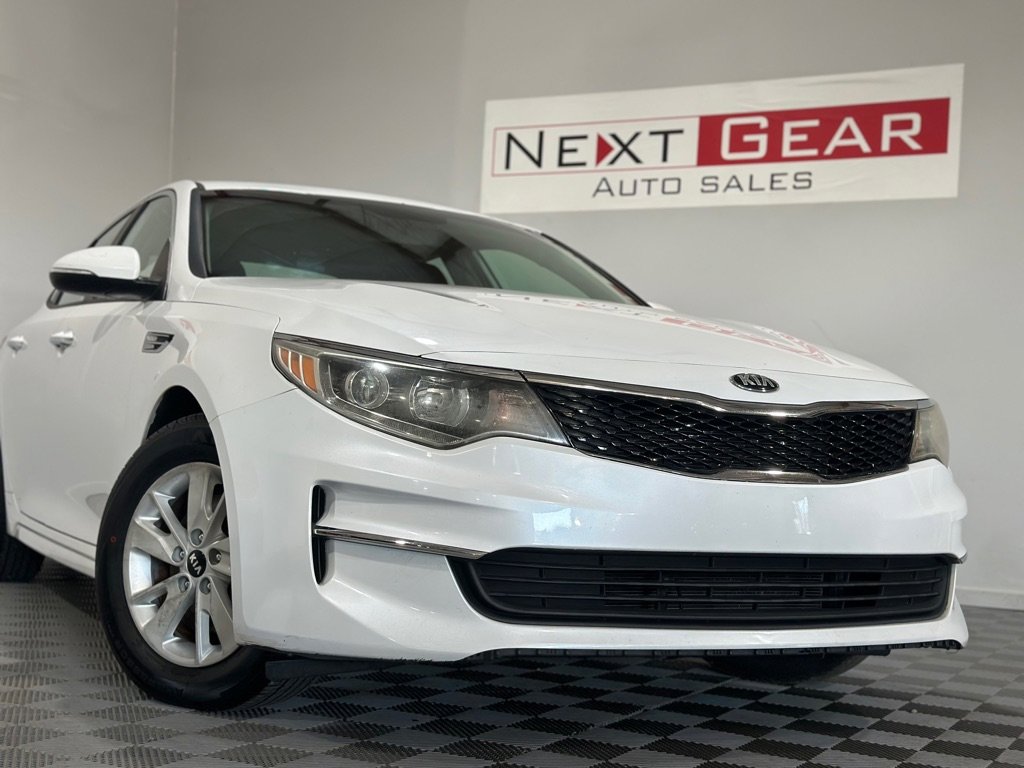 Used 2018 Kia Optima LX image 4