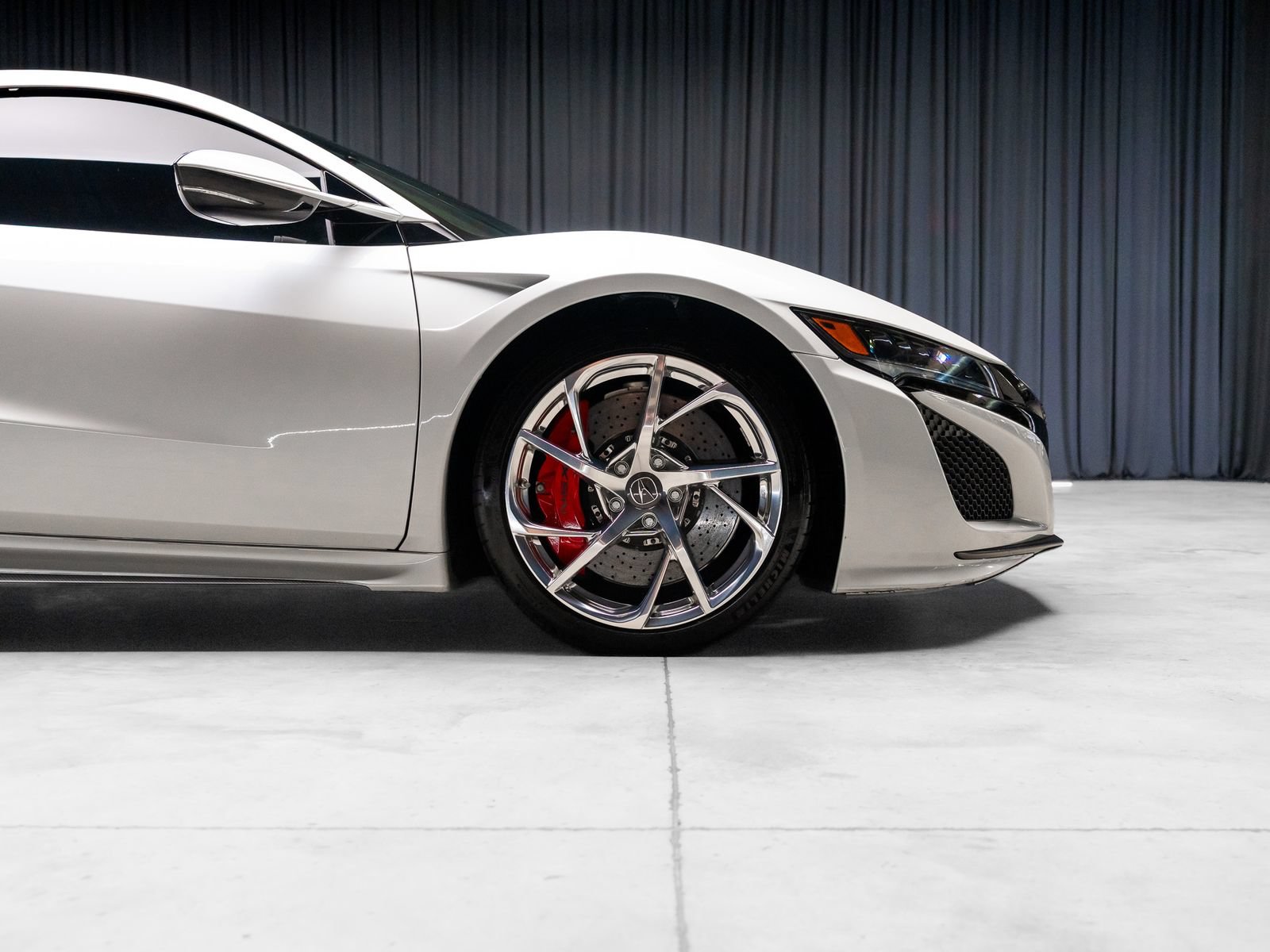 Used 2017 Acura NSX AWD/4WD image 27