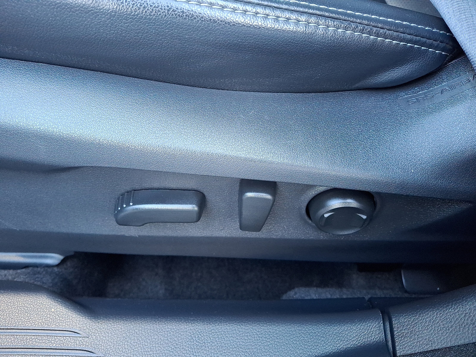 Used 2021 Subaru Outback Limited image 15