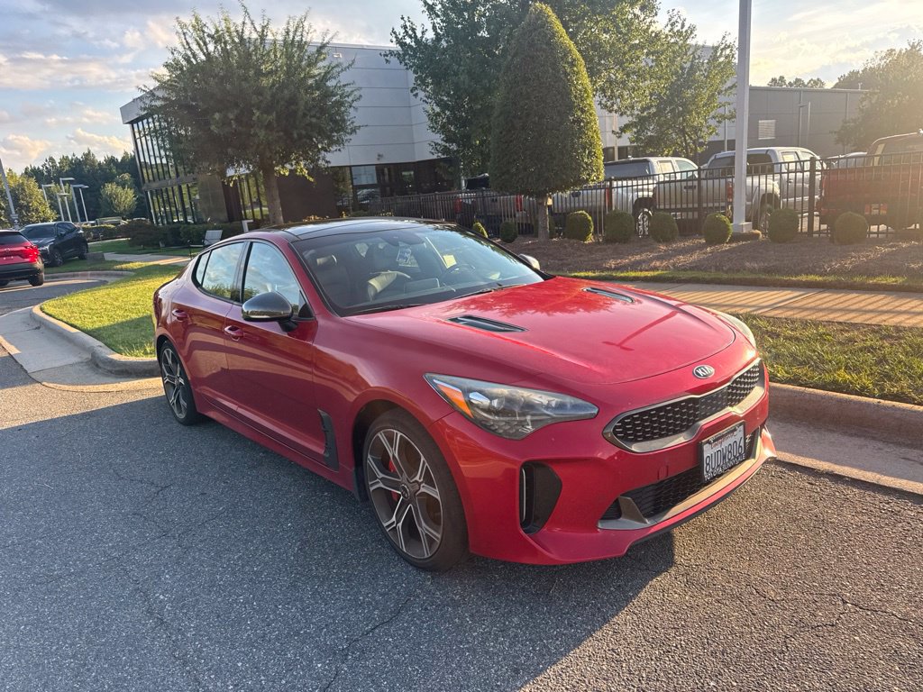 Used 2018 Kia Stinger GT2 RWD image 1