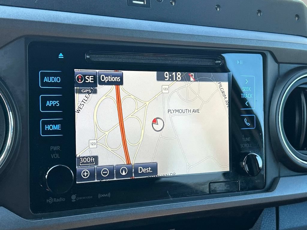 Used 2018 Toyota Tacoma TRD Sport AWD/4WD image 32