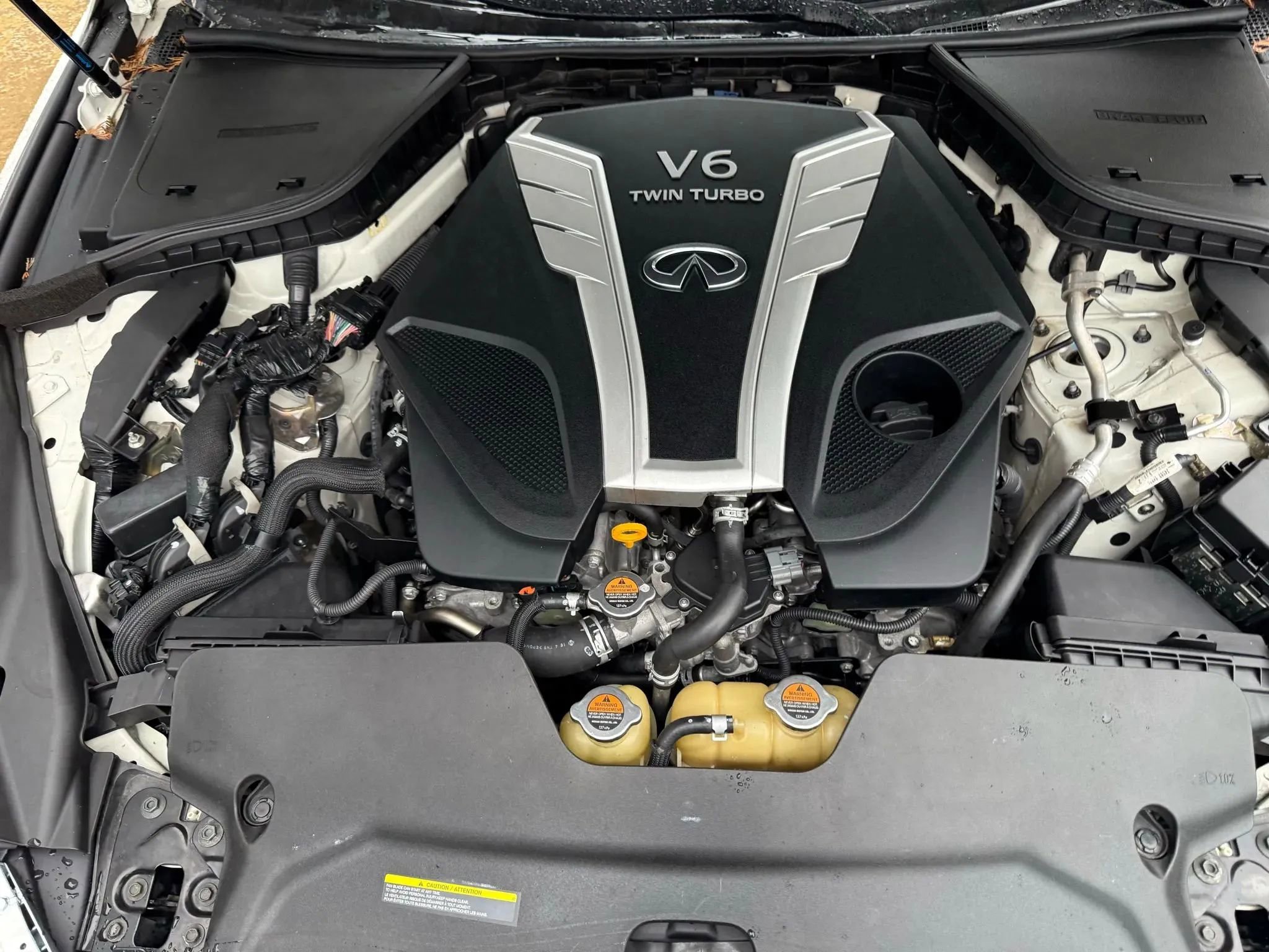 Used 2016 INFINITI Q50 3.0t Premium w/ Driver Assistance Package image 23