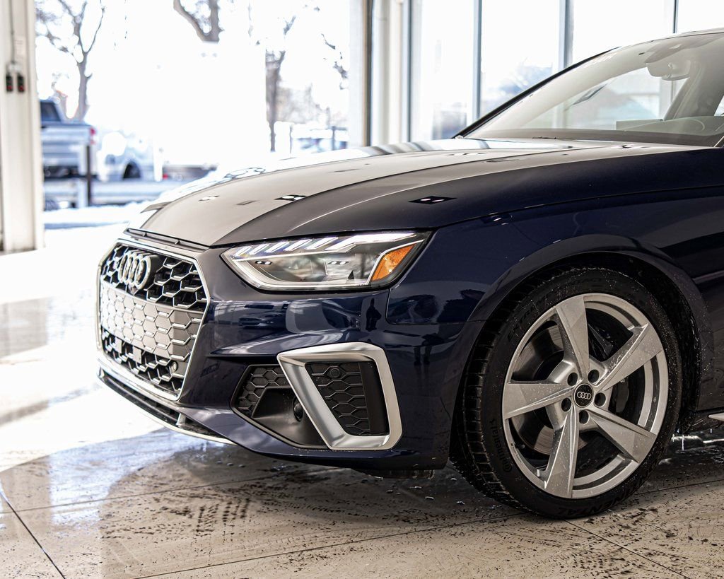 Used 2023 Audi S4 Premium w/ Convenience Package image 5