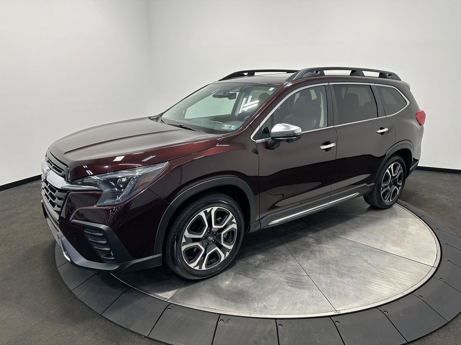 Used 2023 Subaru Ascent Touring AWD/4WD image 4