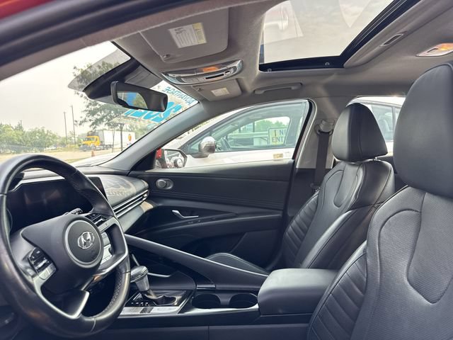 Used 2021 Hyundai Elantra Limited FWD image 11