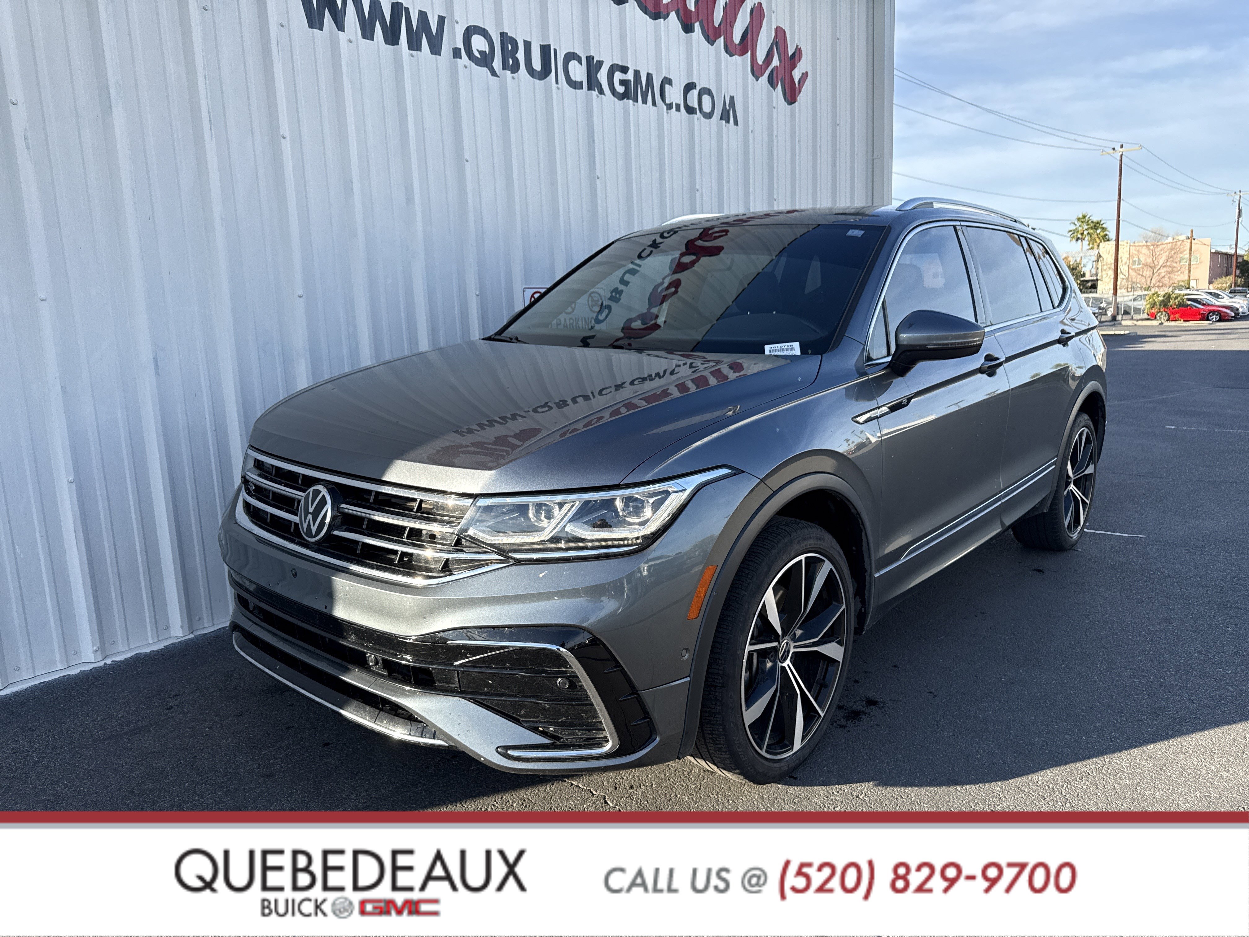 Used 2022 Volkswagen Tiguan SEL R-Line image 5