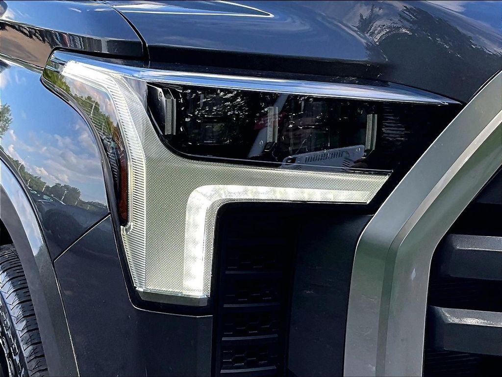 Certified 2024 Toyota Tundra Limited AWD/4WD image 31