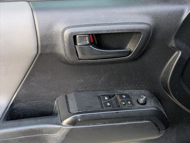 Used 2019 Toyota Tacoma SR w/ SR Convenience Package image 4