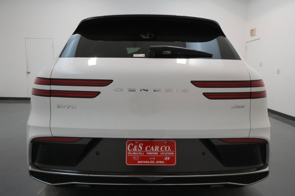 Used 2026 Genesis GV70 2.5T image 9
