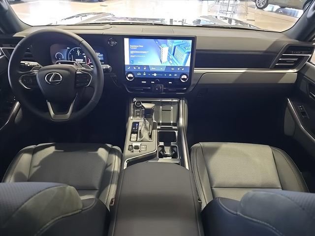 New 2025 Lexus GX 550 image 17