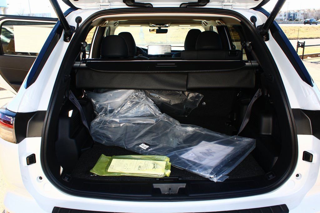 New 2026 Mitsubishi Outlander Trail Edition image 11