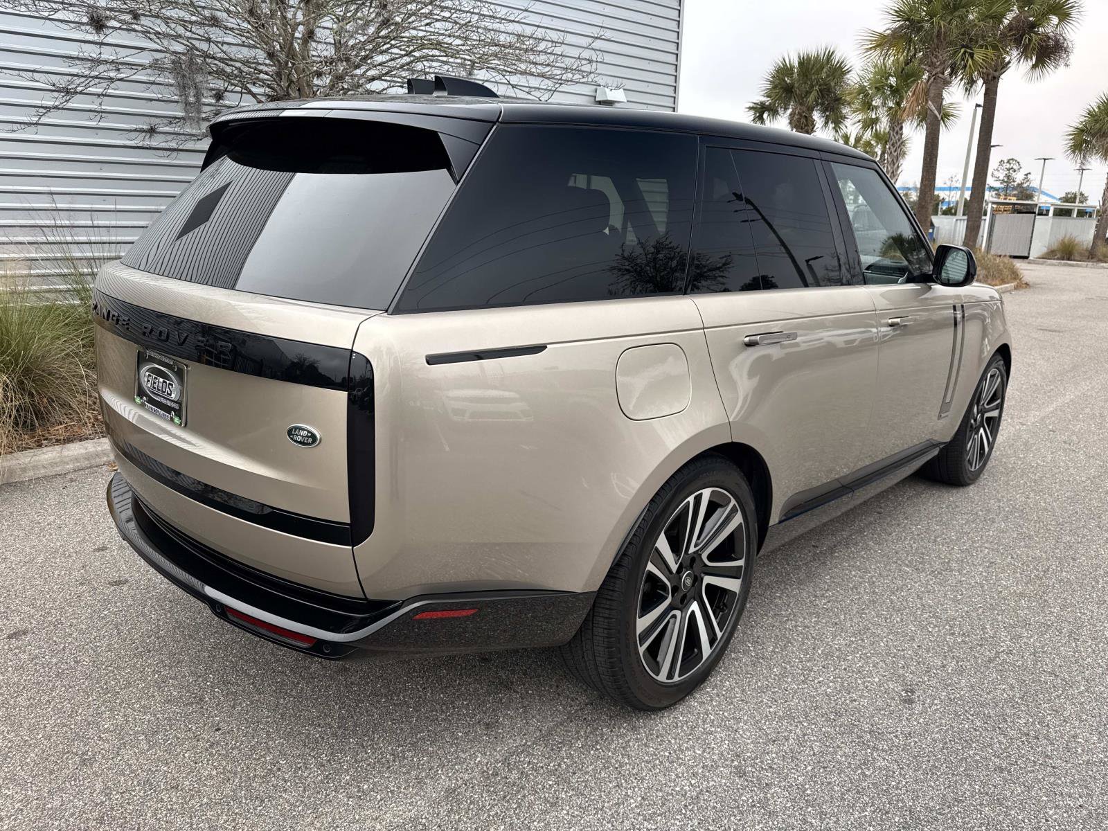 Certified 2023 Land Rover Range Rover Autobiography AWD/4WD image 6