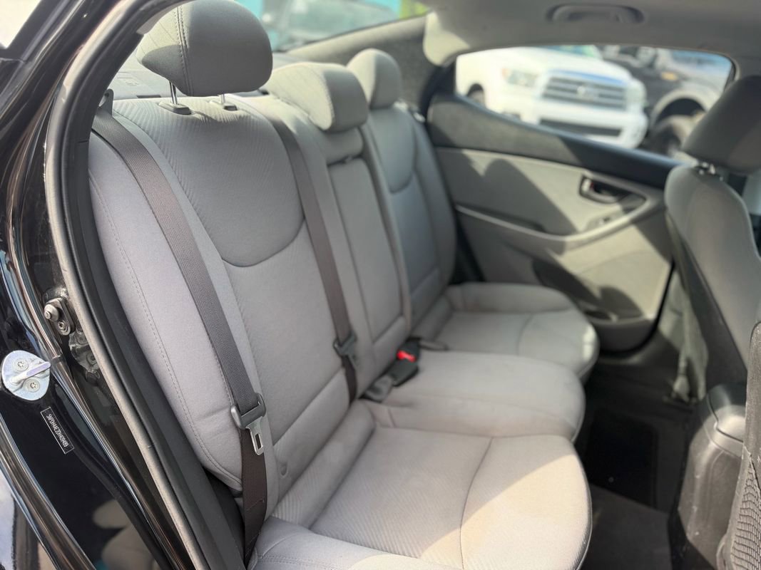 Used 2013 Hyundai Elantra GLS w/ Preferred Pkg FWD image 7