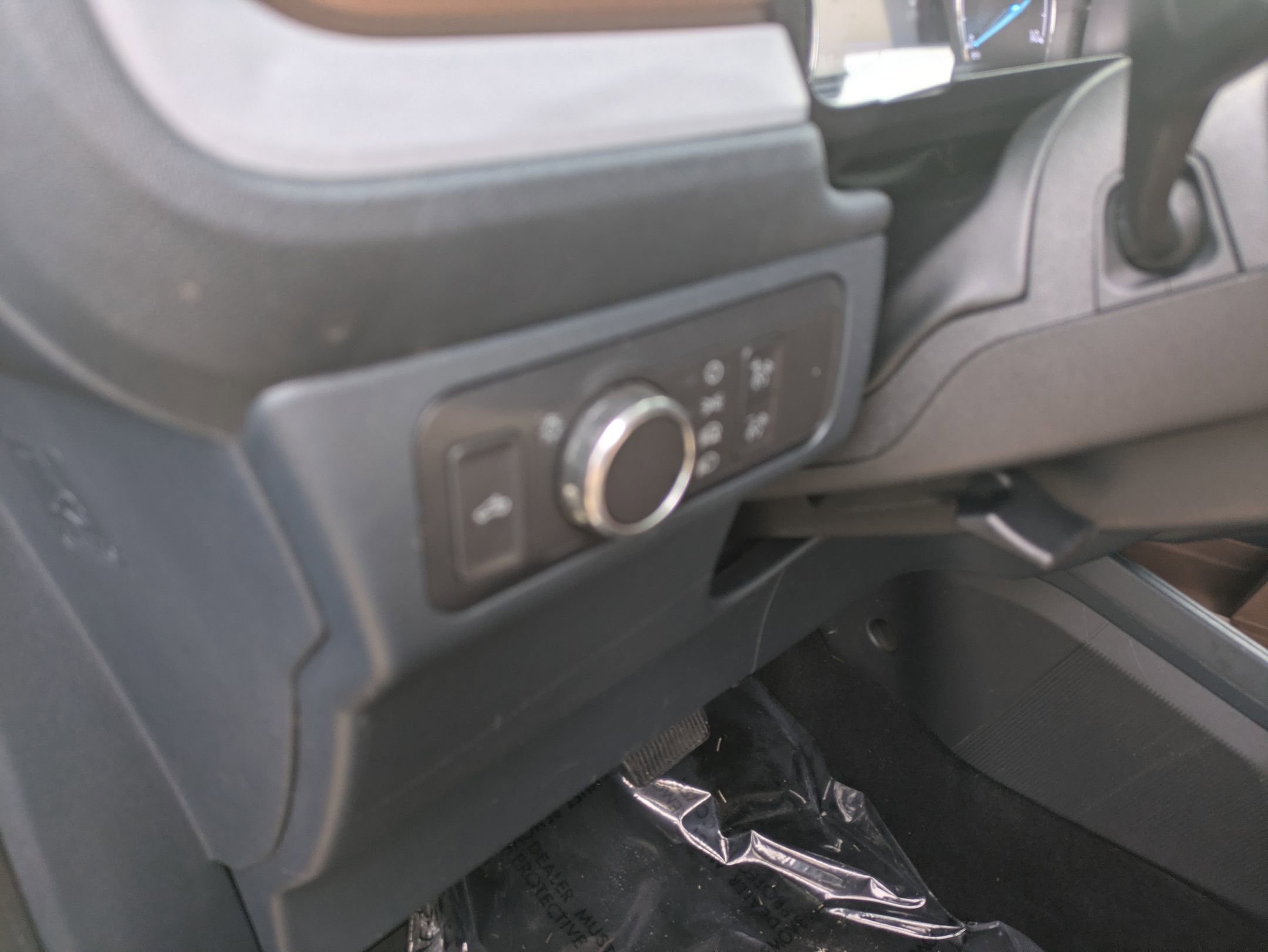 Used 2022 Ford Maverick Lariat w/ Lariat Luxury Package image 14