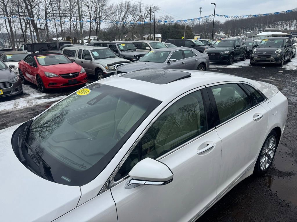 Used 2014 Lincoln MKZ w/ Equipment Group 102A Reserve image 15