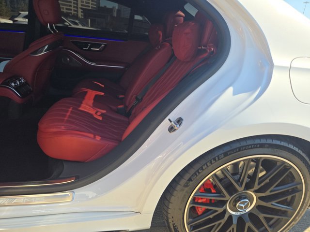 Used 2024 Mercedes-Benz S 63 AMG S image 19