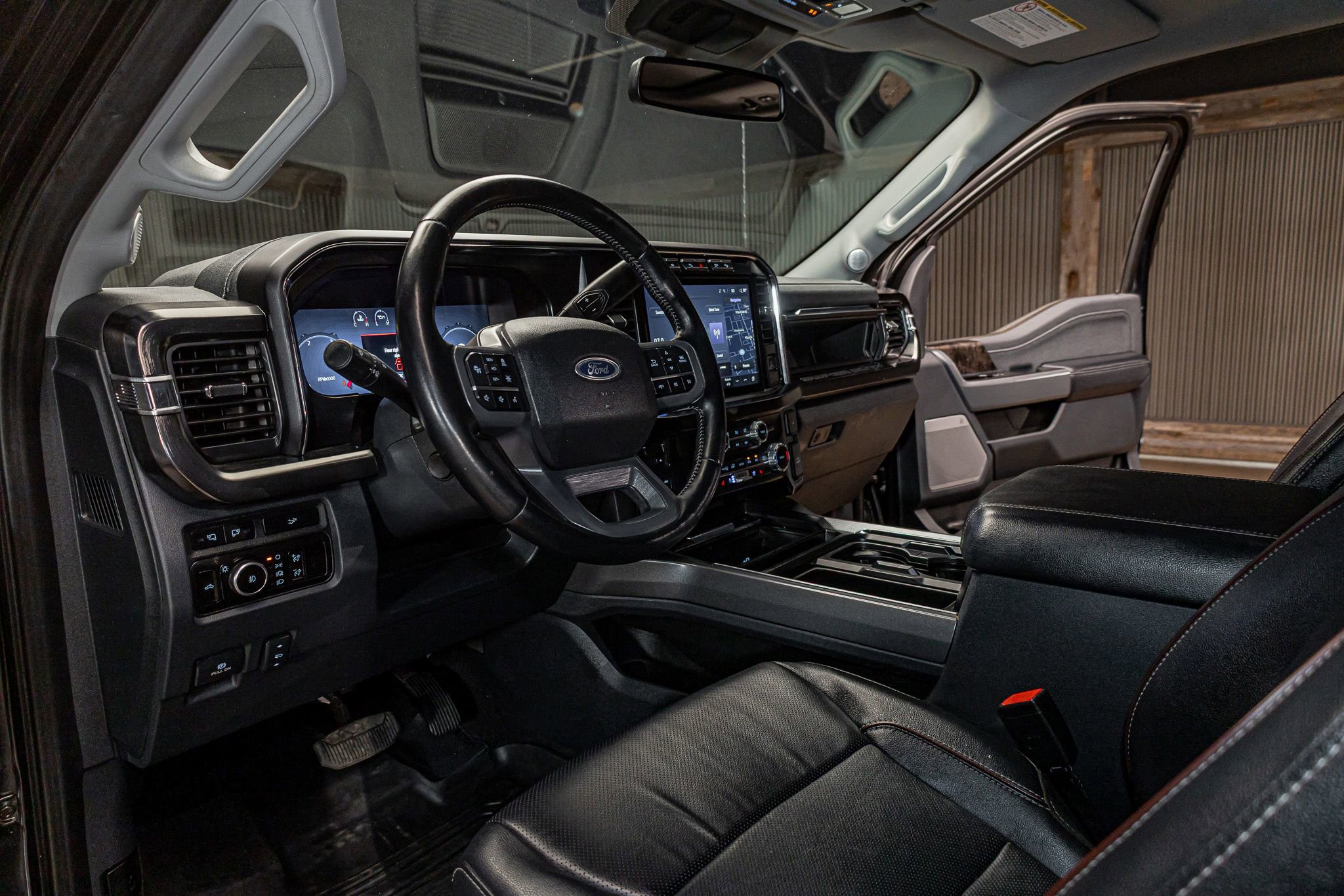Used 2023 Ford F250 Lariat w/ Lariat Ultimate Package AWD/4WD image 12