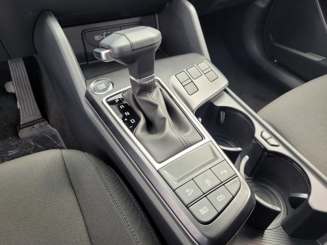 New 2026 Kia Sportage LX FWD image 11
