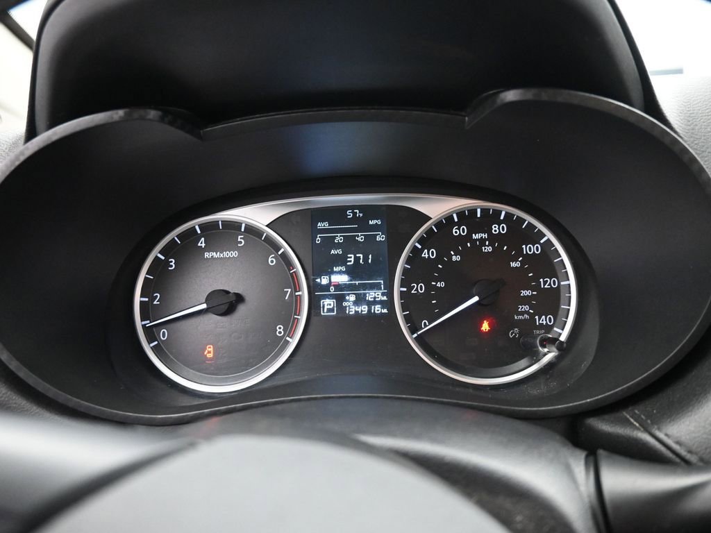 Used 2021 Nissan Versa S image 20