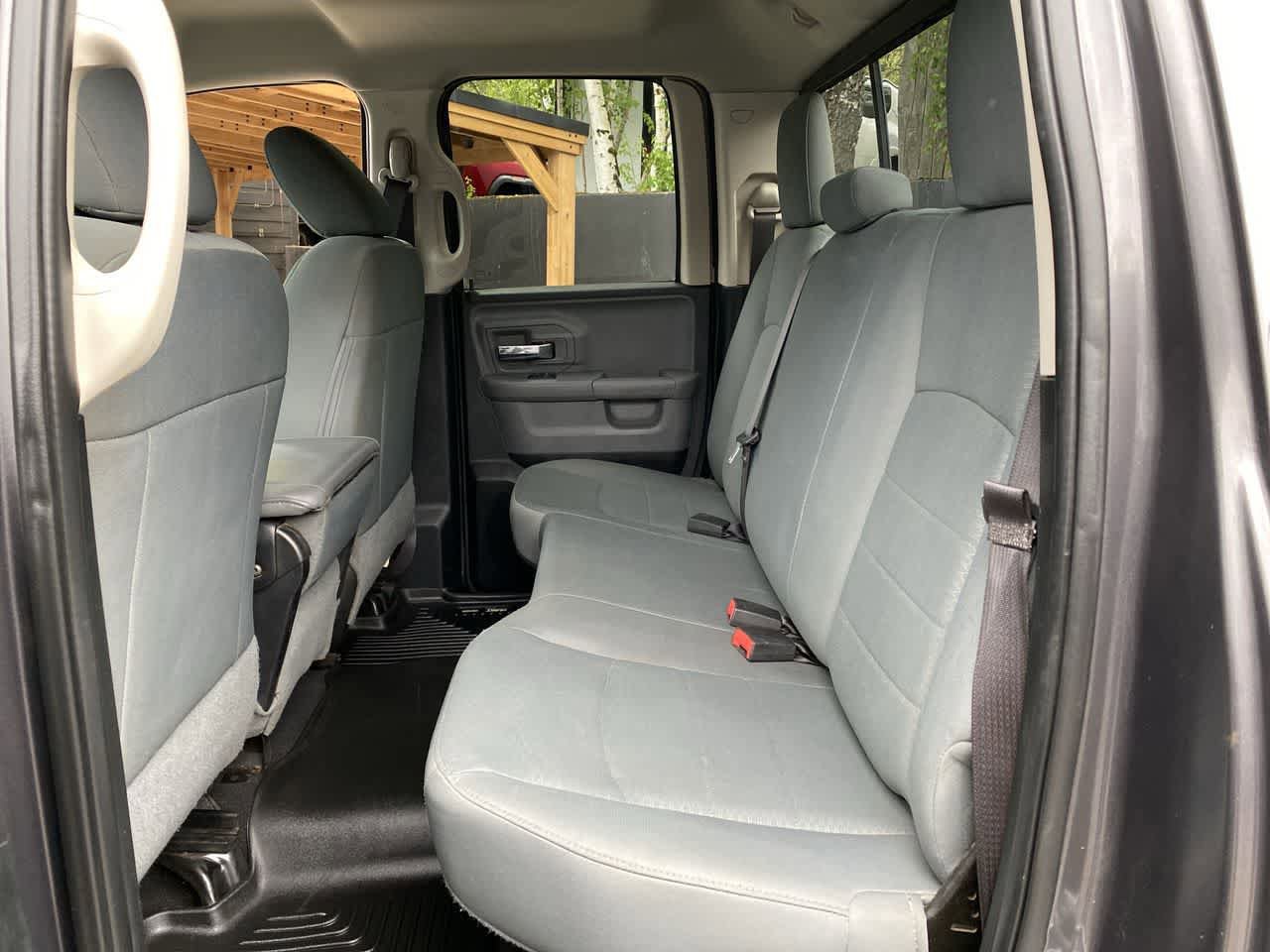 Used 2017 RAM 1500 Express AWD/4WD image 16
